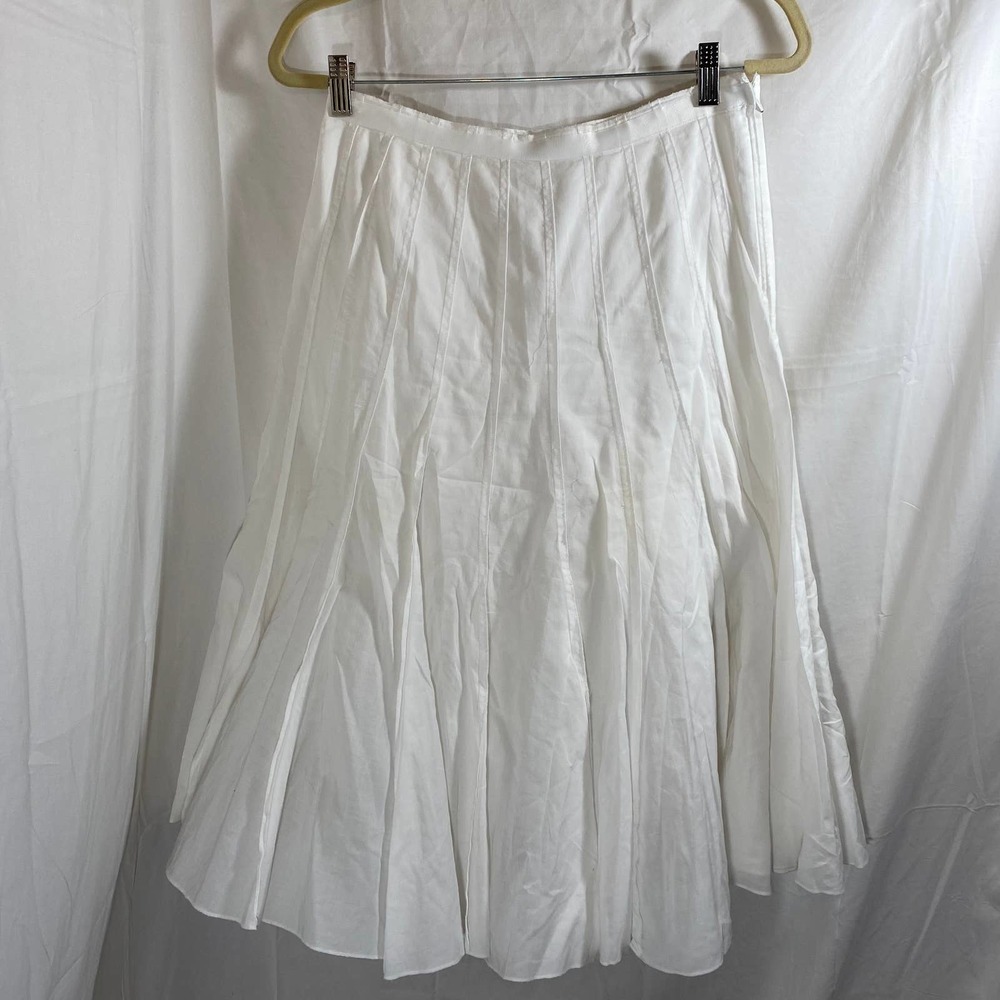 Nue Options Essentials Woman's White Pleated Knee Length Skirt Sz 4